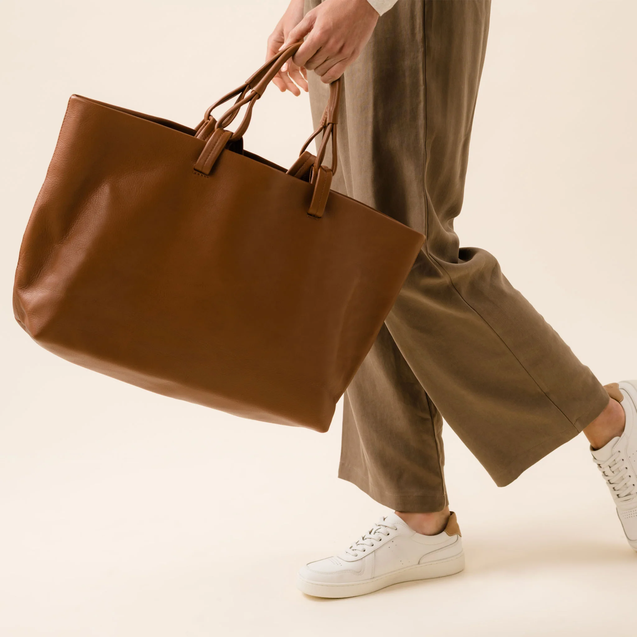Camila Everyday Tote Caramel - Image 4